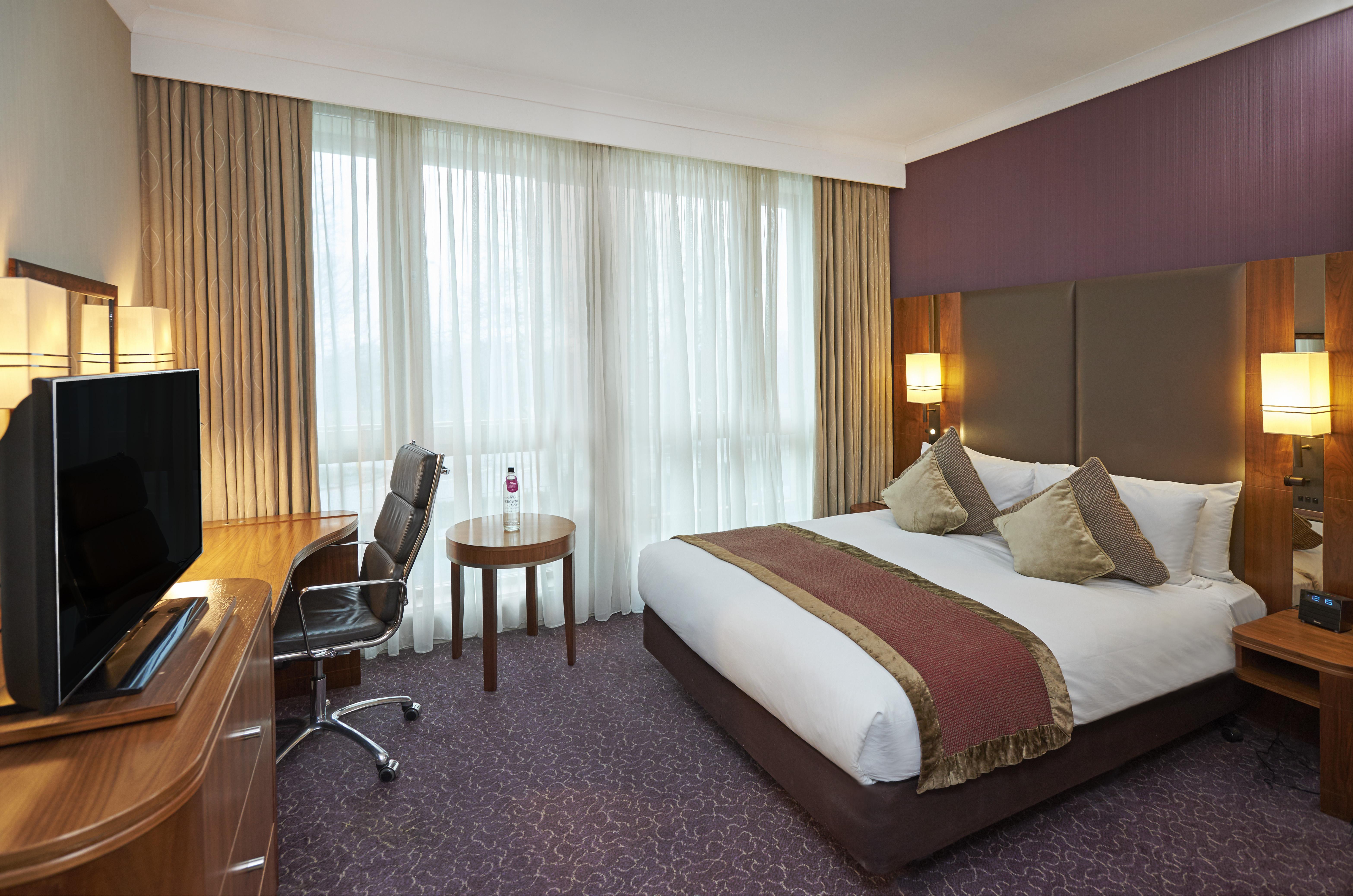 מלון Crowne Plaza London Ealing By Ihg מראה חיצוני תמונה