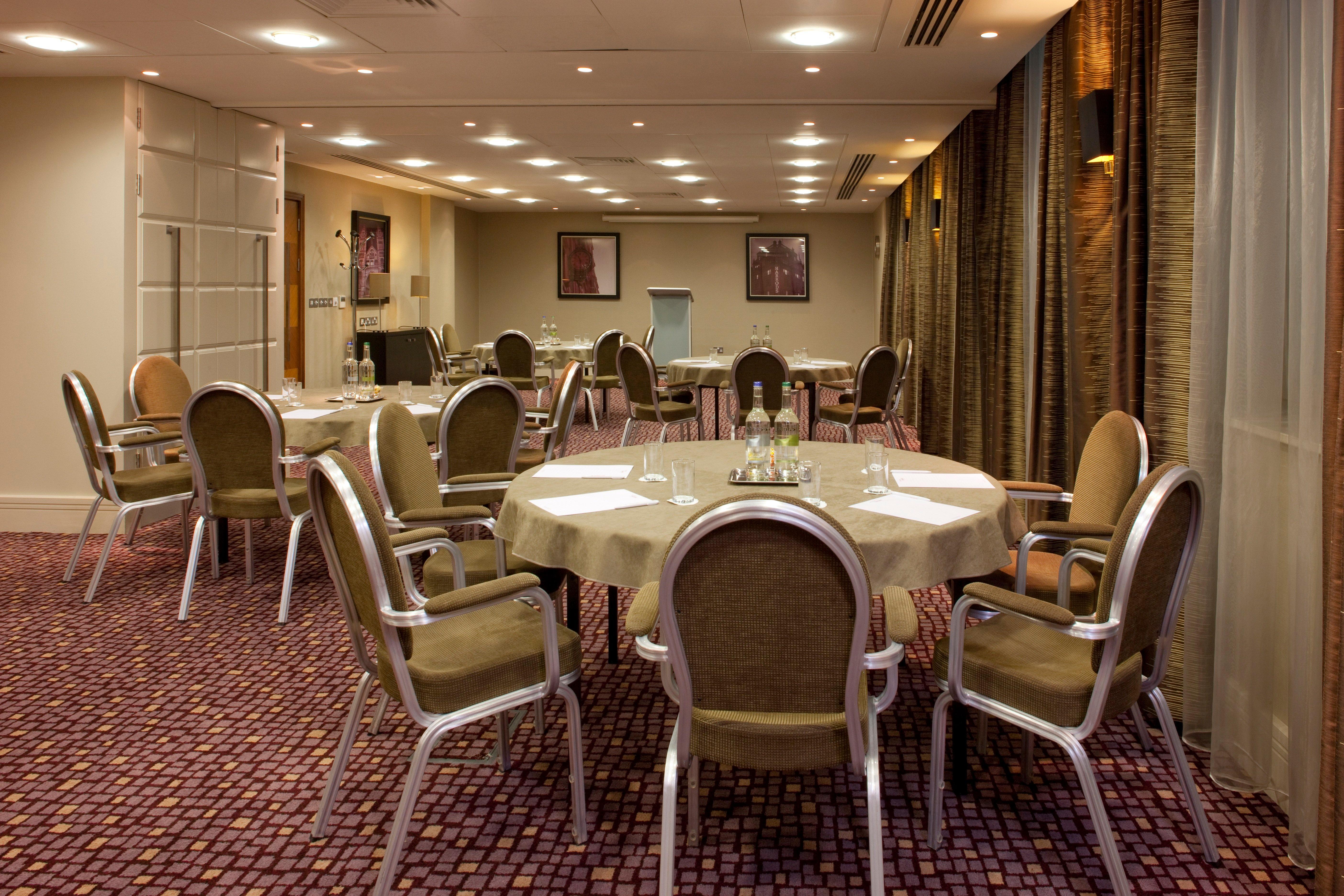 מלון Crowne Plaza London Ealing By Ihg מראה חיצוני תמונה