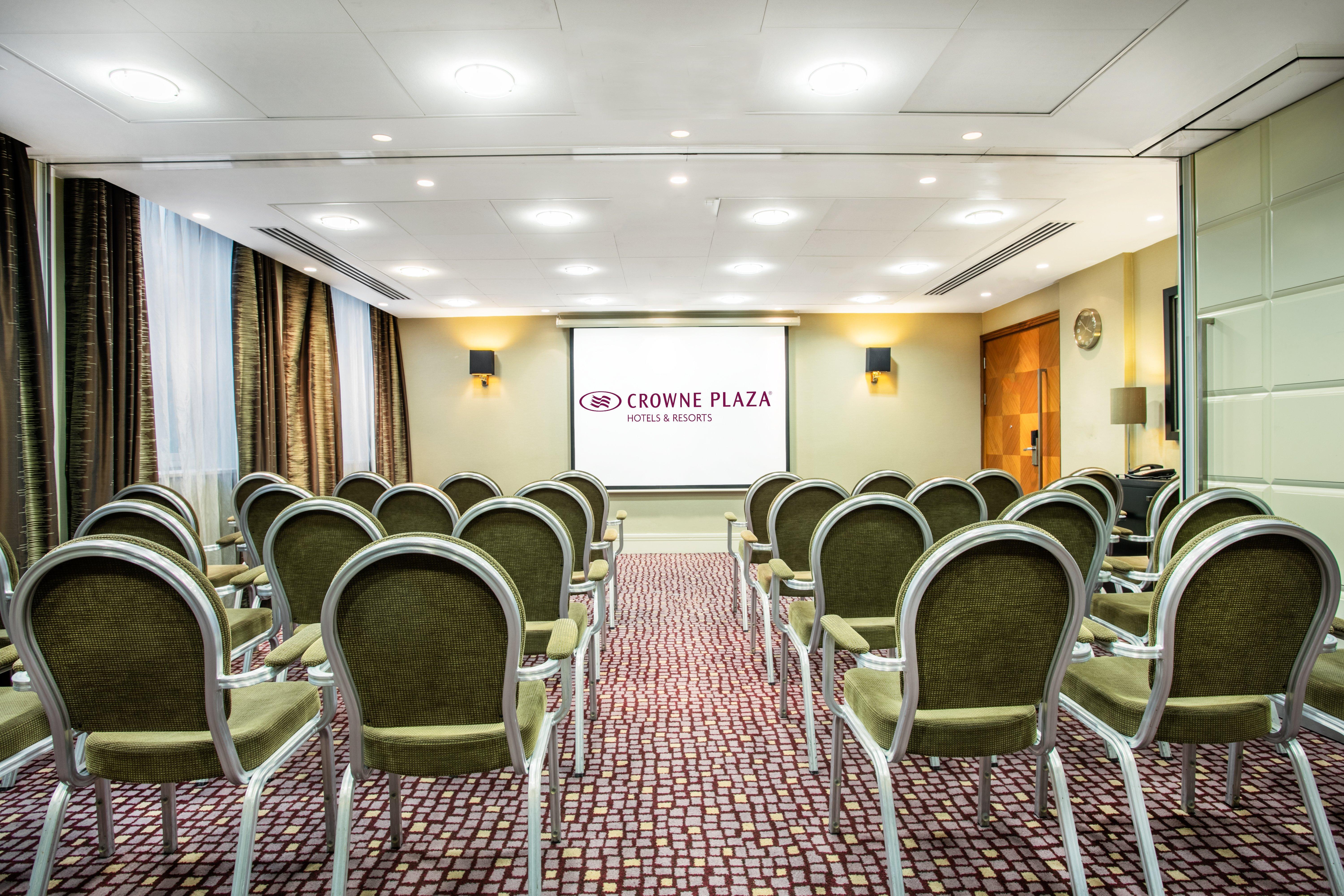 מלון Crowne Plaza London Ealing By Ihg מראה חיצוני תמונה