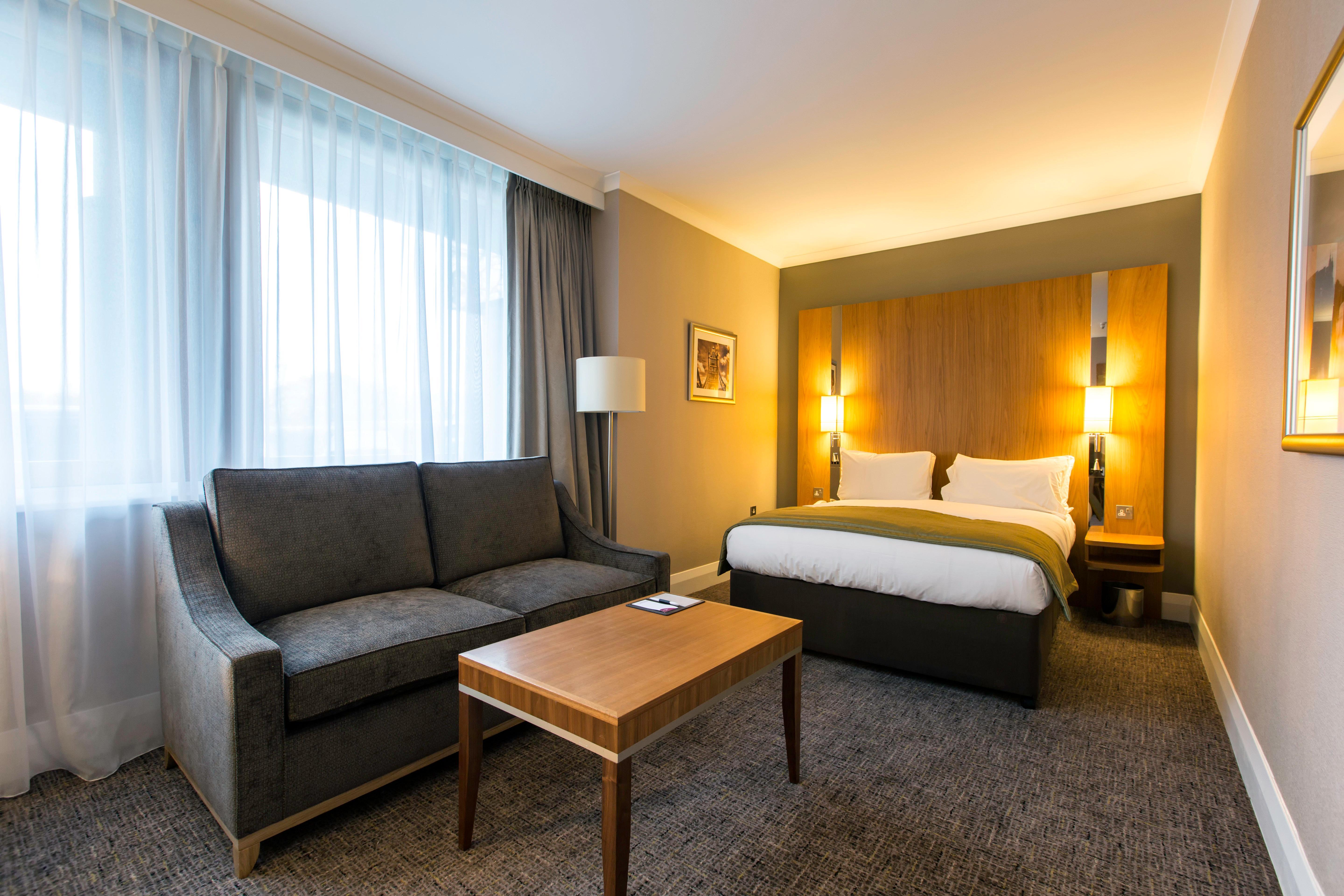 מלון Crowne Plaza London Ealing By Ihg מראה חיצוני תמונה