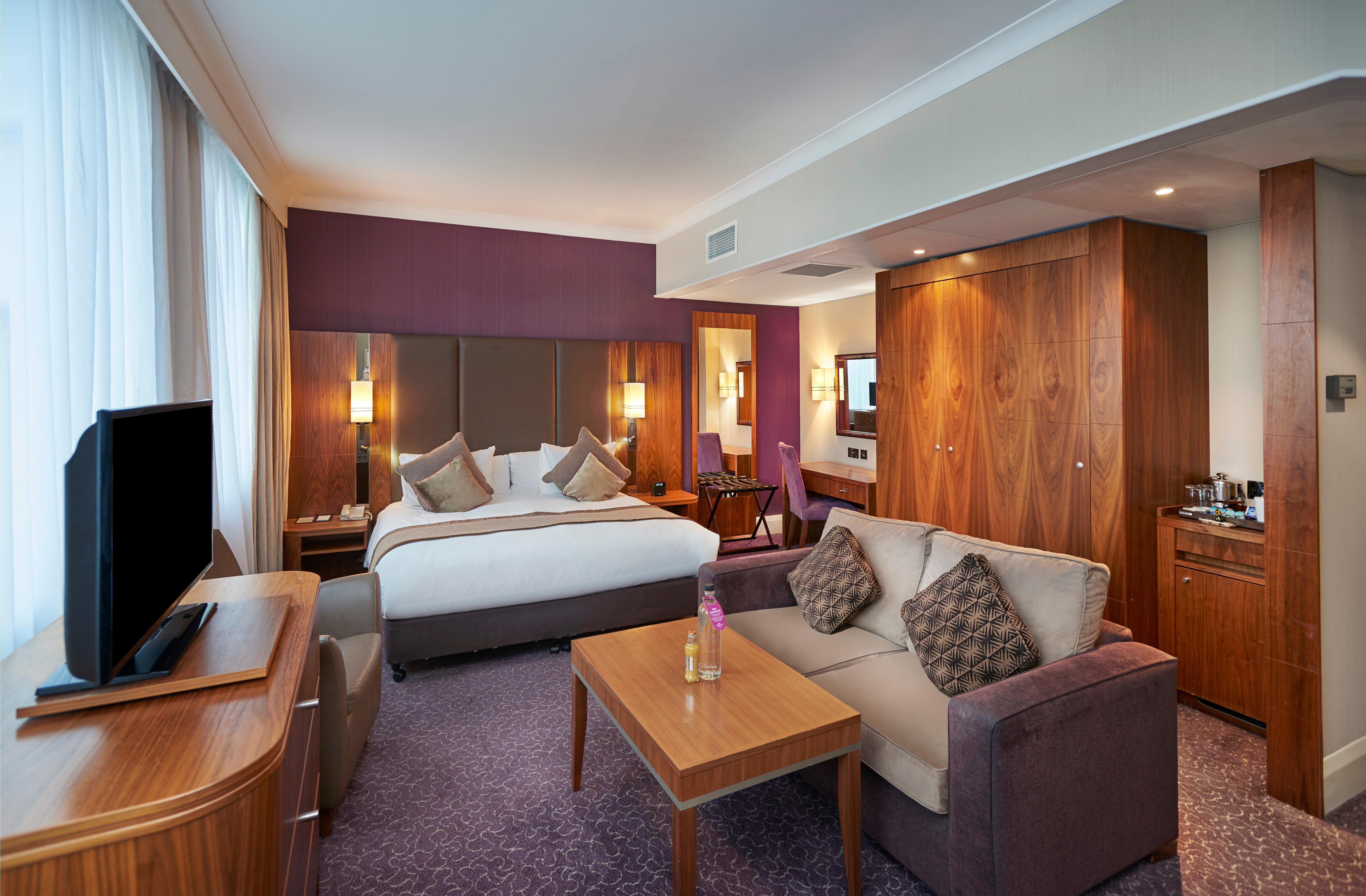 מלון Crowne Plaza London Ealing By Ihg מראה חיצוני תמונה