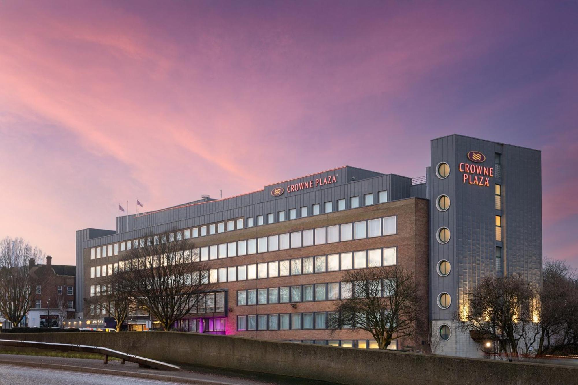 מלון Crowne Plaza London Ealing By Ihg מראה חיצוני תמונה