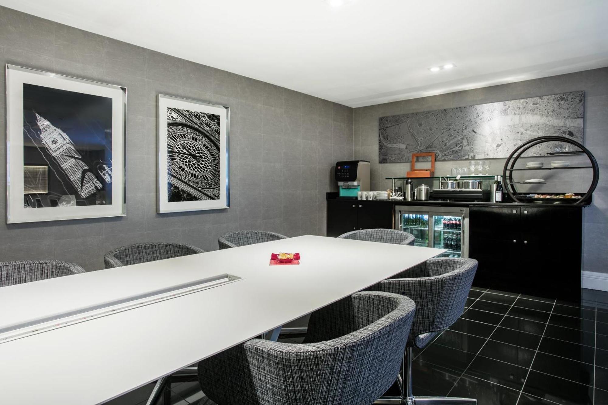 מלון Crowne Plaza London Ealing By Ihg מראה חיצוני תמונה